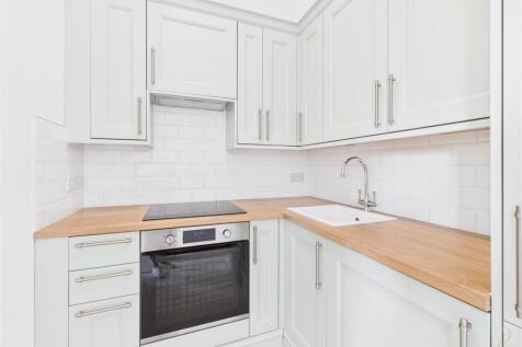 Kitchen 2.jpg