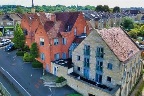 11 Moravian Place exterior