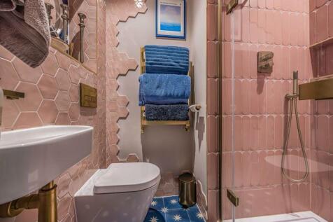 Guest Ensuite