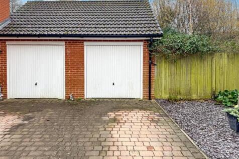 GARAGE.jpg