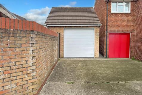 garage.1.jpg