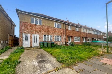 32a, 32b, 32 Gosden Road