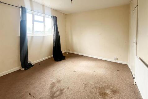 32 Gosden Road