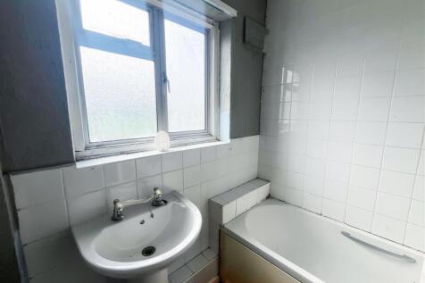 32 Gosden Road