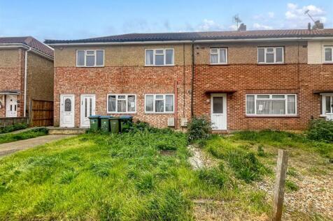 32, 32a, 32b Gosden Road