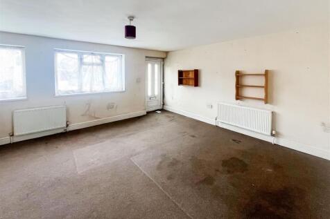 32a Gosden Road