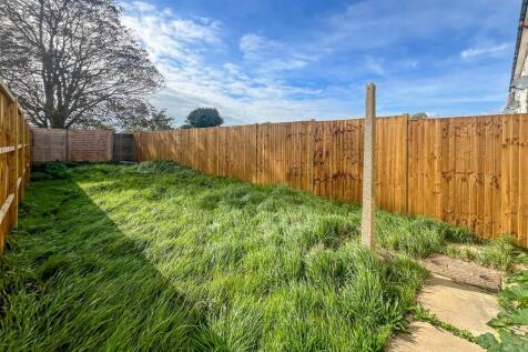 32a Gosden Road