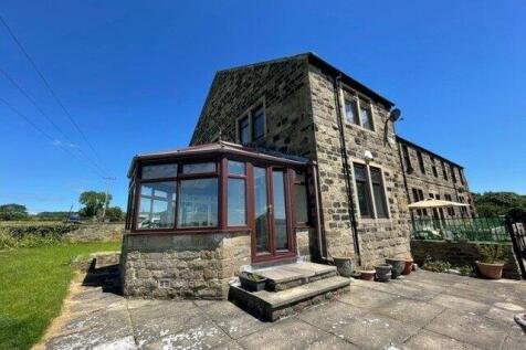 Four Bedroom Ground Floor Apartment