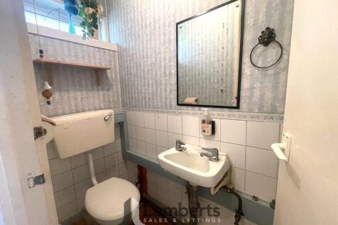 Downstairs Cloakroom