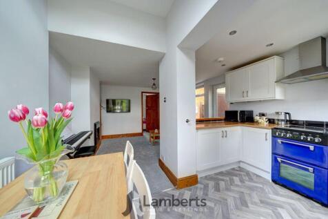 Kitchen/Diner/Family Room
