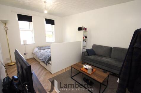 Lounge/Bedroom