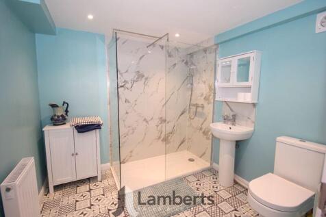 Bedroom Five En-Suite