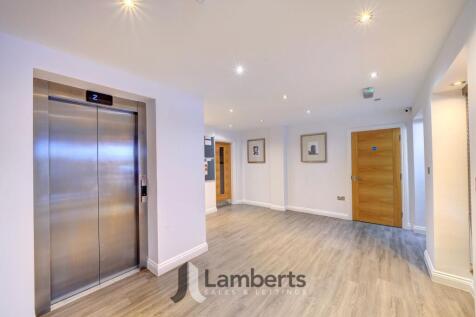 Communal Entrance Lobby