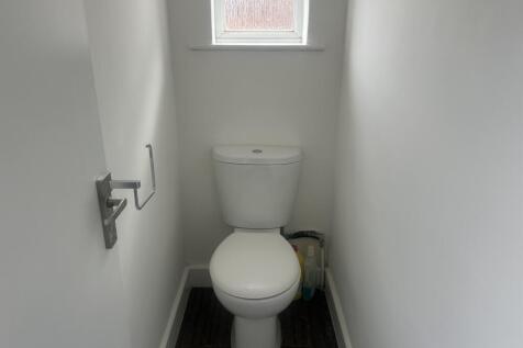 Cloakroom/wc