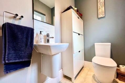 Guest Cloakroom