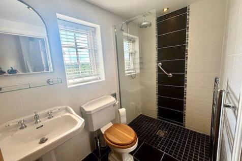 Ensuite One