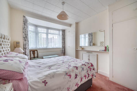 1358296-15-68d2b3...