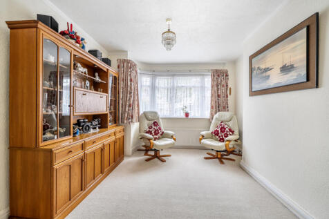 1358296-5-68d2b08...