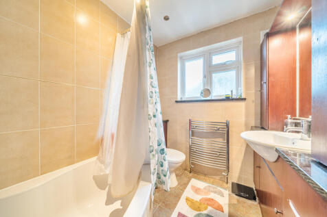 1365739-2-68ee8ad...