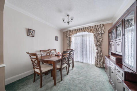 1368917-10-68ee3b...