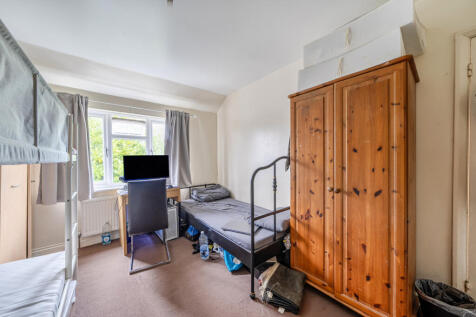 1369945-17-68ef79...