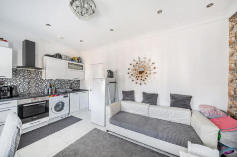 1372336-4-68fb6a9...