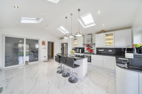 1376218-31-690b76...