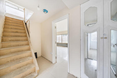 1358730-9-68d6b53...