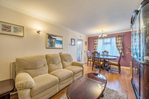 1375893-4-690b6ed...