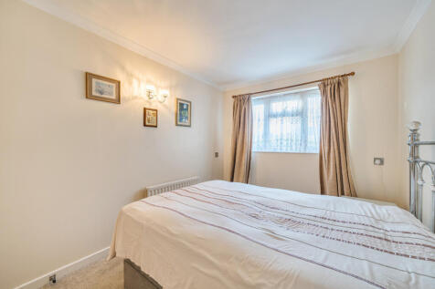 1375893-10-690b70...