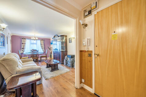 1375893-15-690b70...