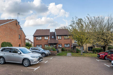 1375893-20-690b71...