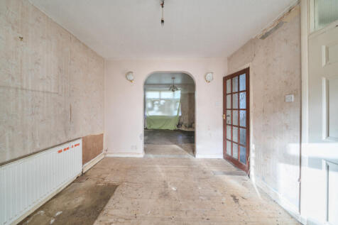 1382625-4-691c868...