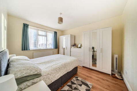 1382913-8-691b4d0...