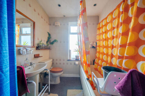 1372209-8-69270b4...