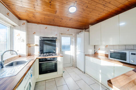 1387128-6-69304ad...