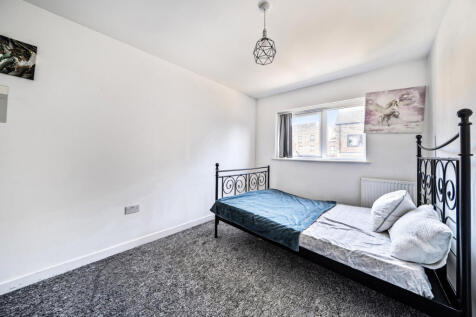 1361844-11-68e3a2...