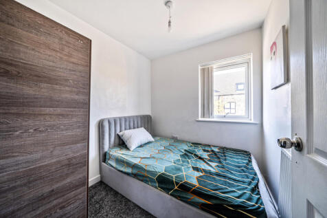 1361844-9-68e3a27...