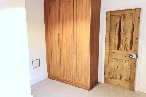 third bedroom.JPG
