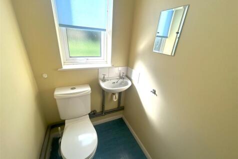 UTILITY ROOM &amp; WC