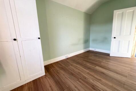 Bedroom 3.jpg
