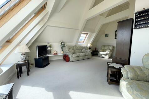 Sitting Room 2.jpg