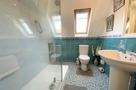 Shower room.jpg