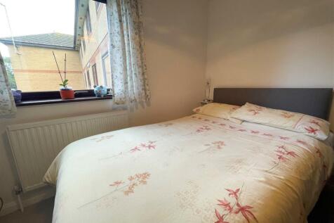 Bedroom 2.jpg