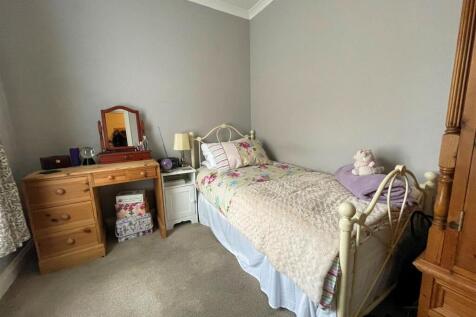Bedroom 2.jpg