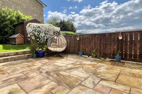 Patio 1.jpg