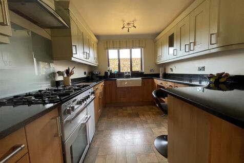 Kitchen 4.jpg
