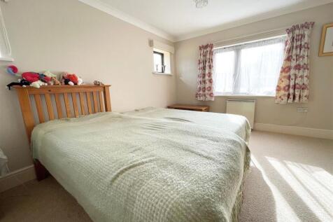 Bedroom 2.jpg