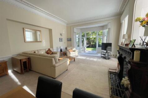Sitting Room 2.jpg