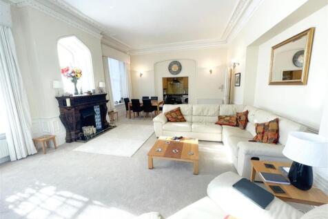 Sitting Room.jpg